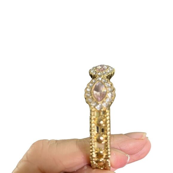 Signed Monet Size 7.25 Tennis Bracelet Pink Clear Stretch Rhinestones Gold Plate - Picture 5 of 13